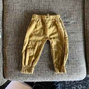 Kate Quinn Pants